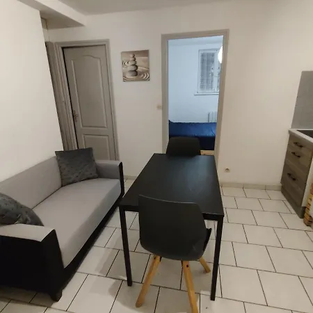 Calme Au Centre Proche Tribunaux *