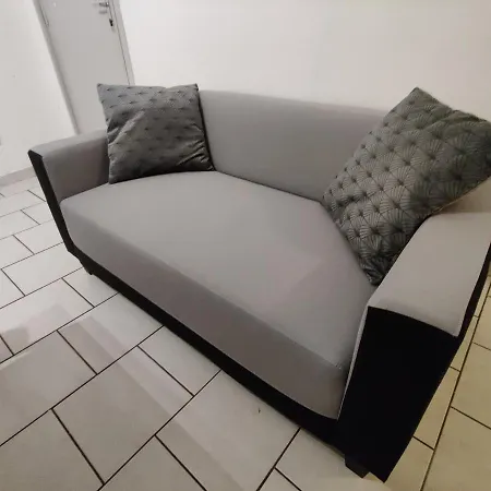 Apartmán Calme Au Centre Proche Tribunaux *